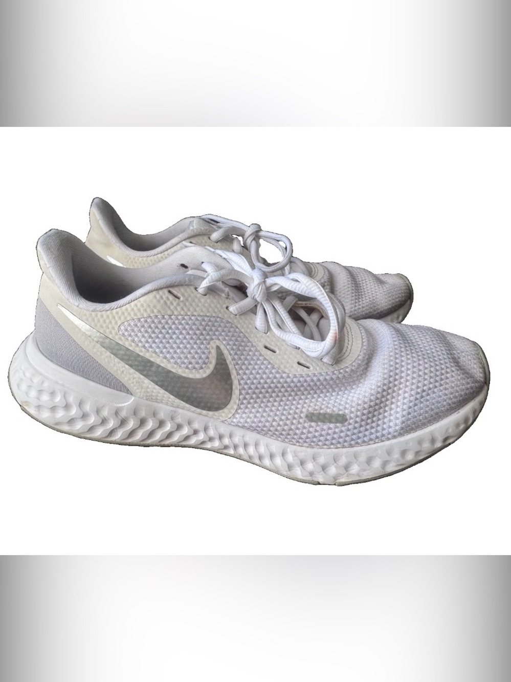 Nike Revolution 5 White Pure Platinum BQ3207-100 Women's Size 11
